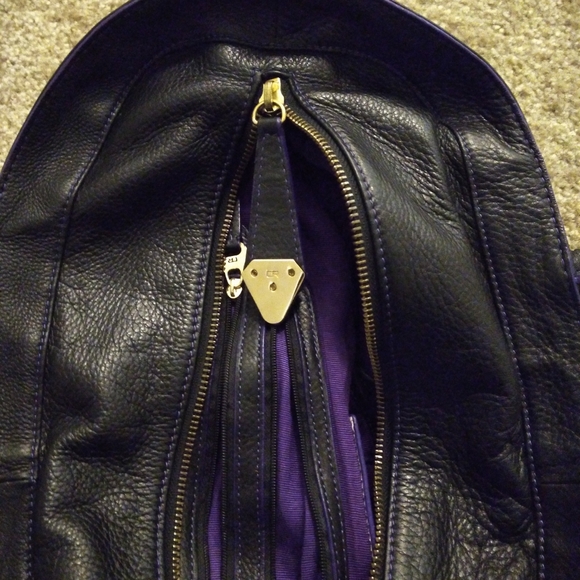 Handbag - Picture 3 of 8